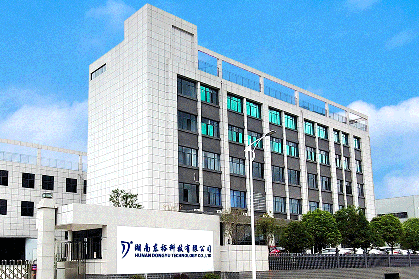 湖南東?？萍加邢薰?></i>
            <h4>湖南東裕科技有限公司</h4>
            <ul>
              <li>聯(lián)系人：李先生</li>
              <li>手機：189 3823 6730</li>
              <li>郵箱：Steven@dycanju.com</li>
              <li>地址：湖南省株洲市荷塘區(qū)羅灣路66號</li>
            </ul>
            <img src=