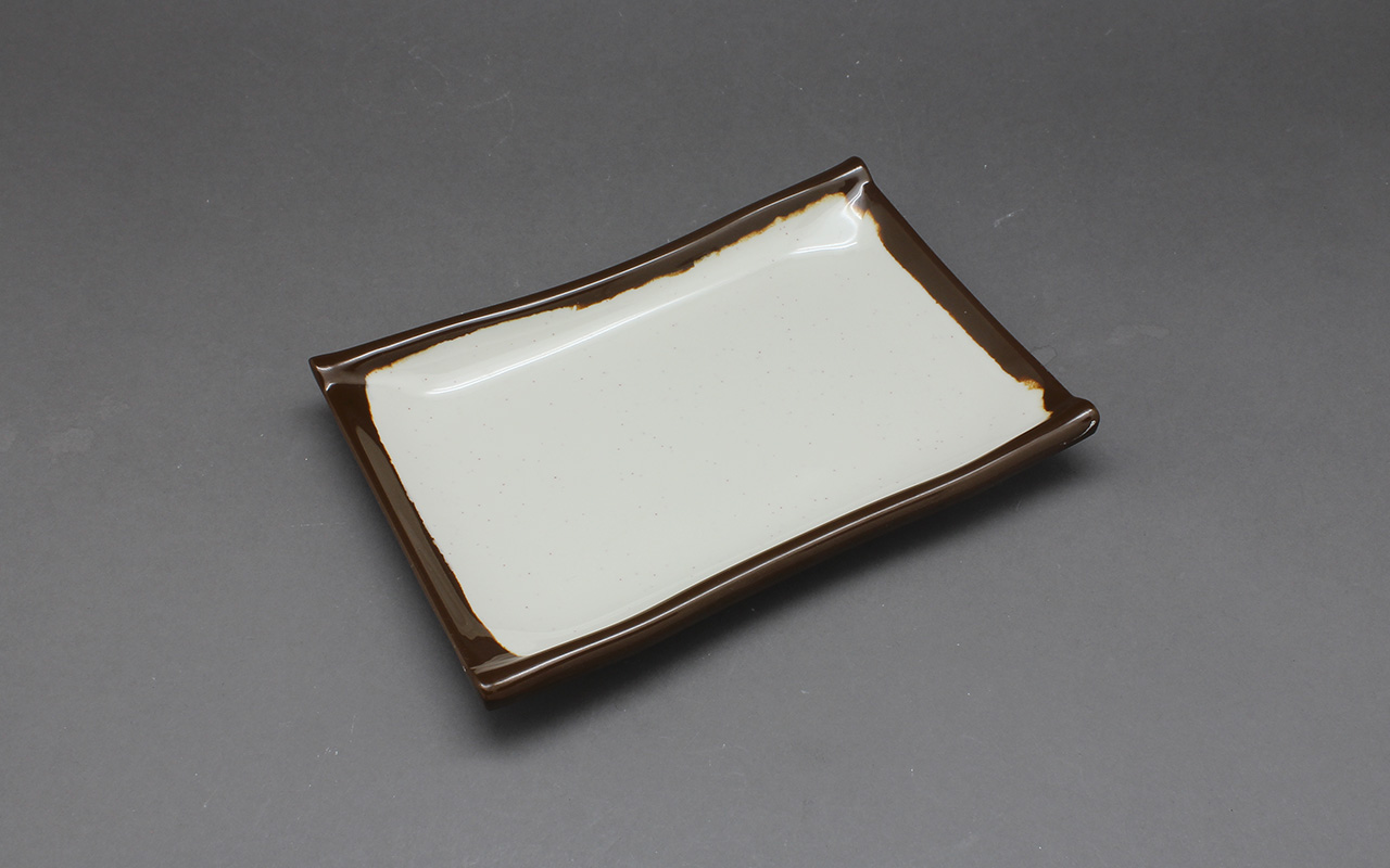 收腰長(zhǎng)方盤(pán)